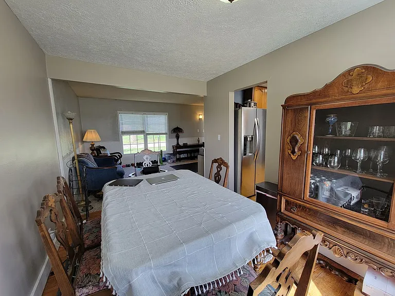 1801 Kenny Ave — Photo 4