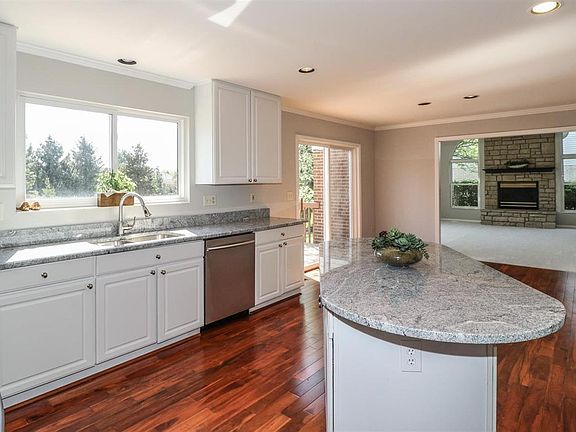 4th image of 7262 Windsor Park Dr