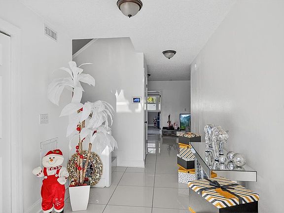 4th image of 7613 Rustic Dr