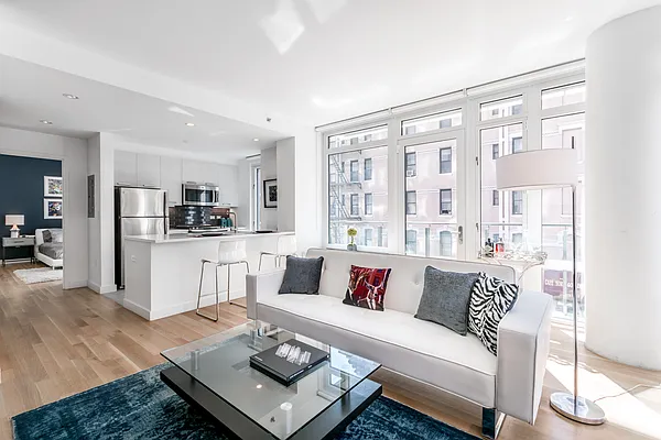 Rented by Bond New York | media 19