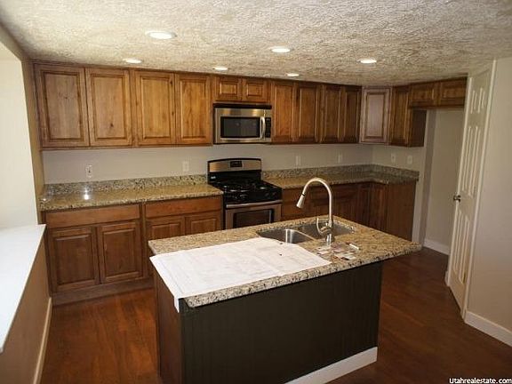 Large Kitchen