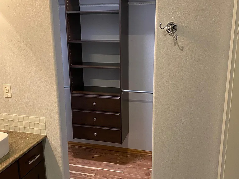 very large ceder floor, walk-in closet off the master bath