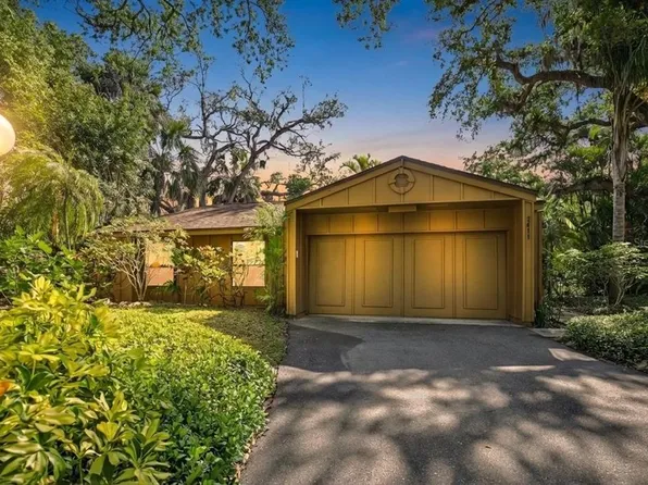 2411 Pheasant Ln, Bradenton, FL 34209