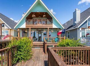 215 S Front St, Freeport, TX 77541