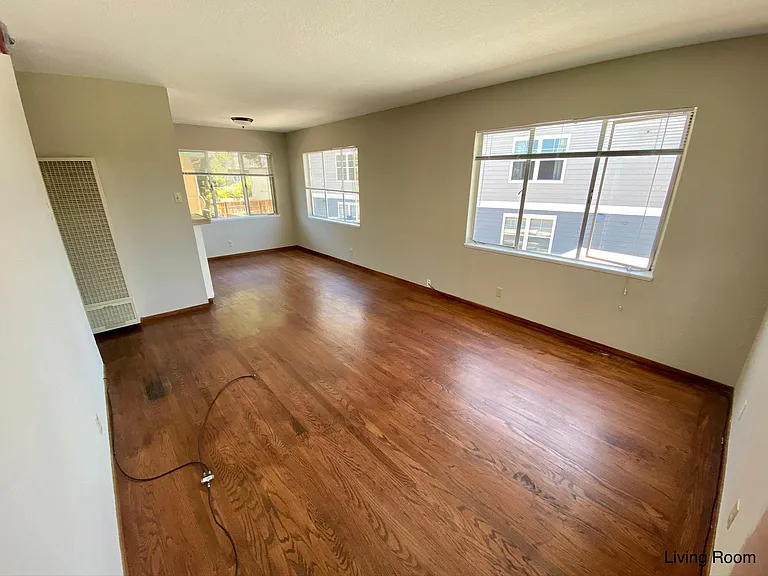328 Hanover Ave #10 — Photo 5