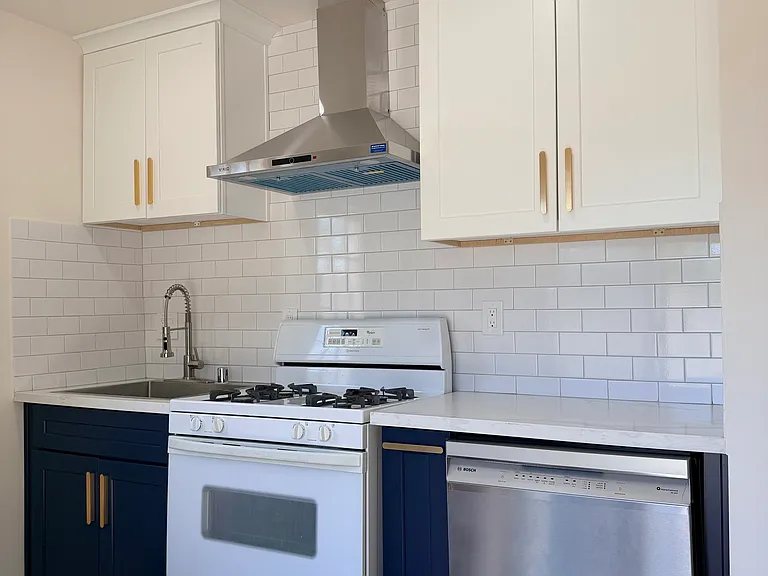 328 N Encinitas Ave #A — Photo 5