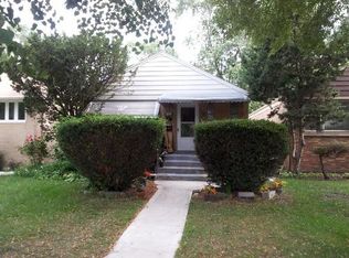 2321 Bradley Pl, Evanston, IL 60202