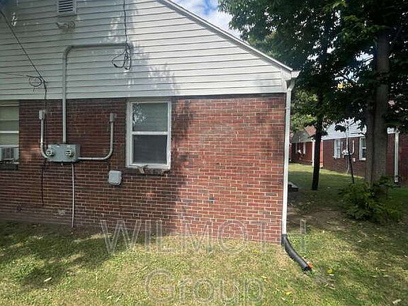 3rd image of 615 N Tibbs Ave APT F