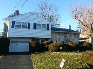 1013 Meade St, Reading, PA 19611
