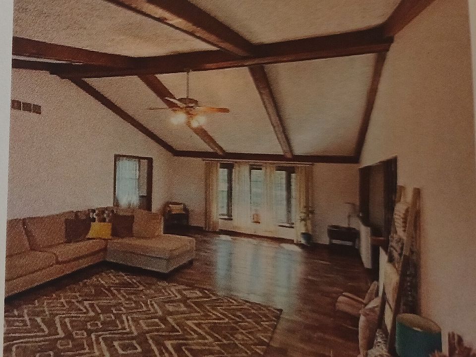 2nd image of 1267 Heron Dr E