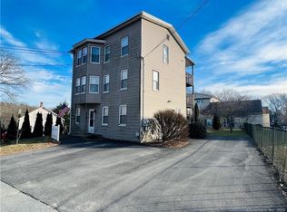 36 Pleasant St, Plainfield, CT 06374