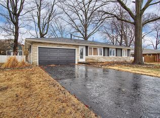153 Freedom Dr, Belleville, IL