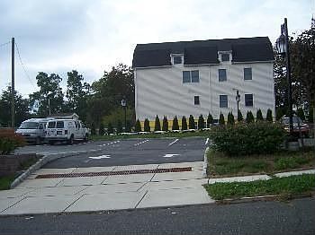 2nd image of 12 Race St