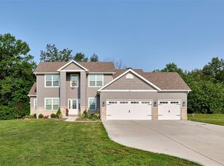 15 Monterey Valley Dr, Troy, MO 63379