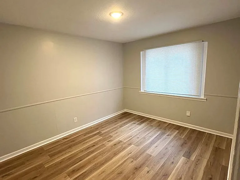1614-1616 N Hillside St #1618 — Photo 2