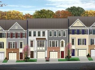 153 Royal Ct, Warrenton, VA 20186