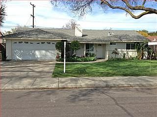 1st image of 2333 Warburton Ave