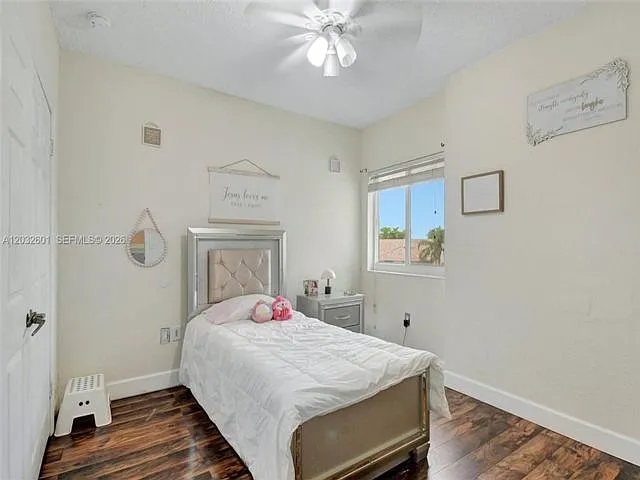 16339 Malibu Dr — Photo 20