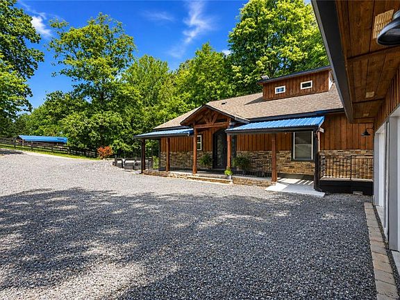 3rd image of 200 McClure Dr