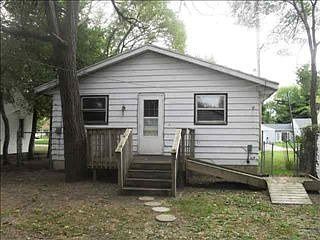 3rd image of 1008 W Lusher Ave