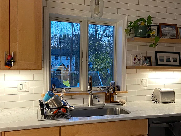 8 Quevic Dr — Photo 15