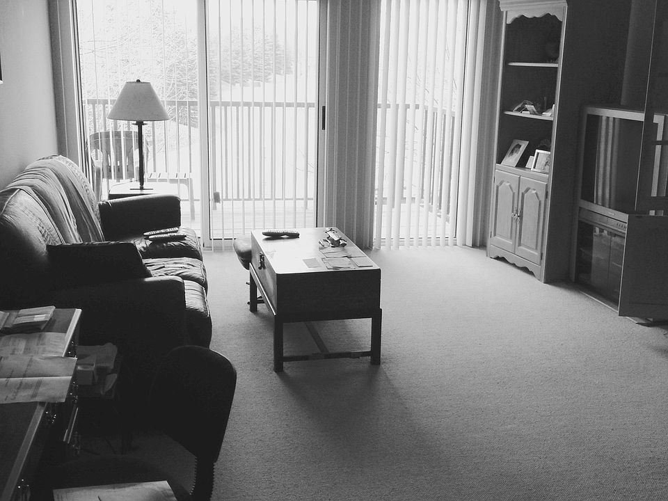 2nd image of 431 Kelburn Rd APT 211