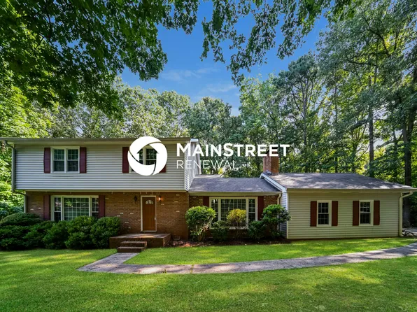185 Derby Dr, Fayetteville, GA 30215