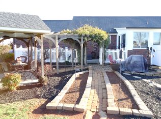 1812 Holden Dr, Lincolnton, NC 28092