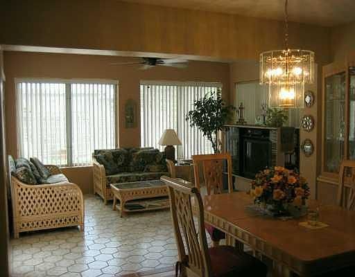 3rd image of 4789 NE 17th Ave