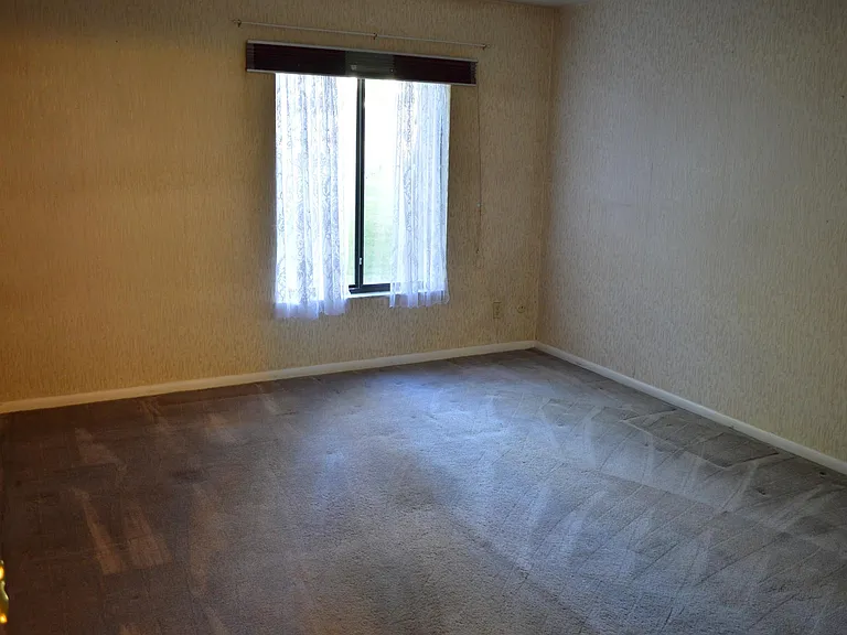 521 Forest Green Dr — Photo 12