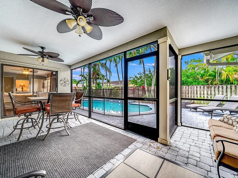 574 Juniper Pl — Photo 41
