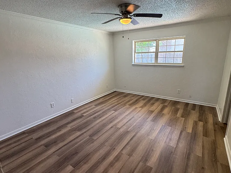 5605 Briargrove Dr — Photo 22