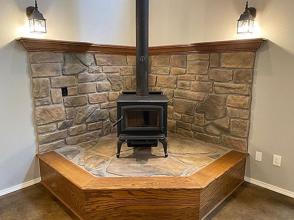 Wood burning stove