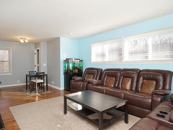 3rd image of 8637 Darnell Ave