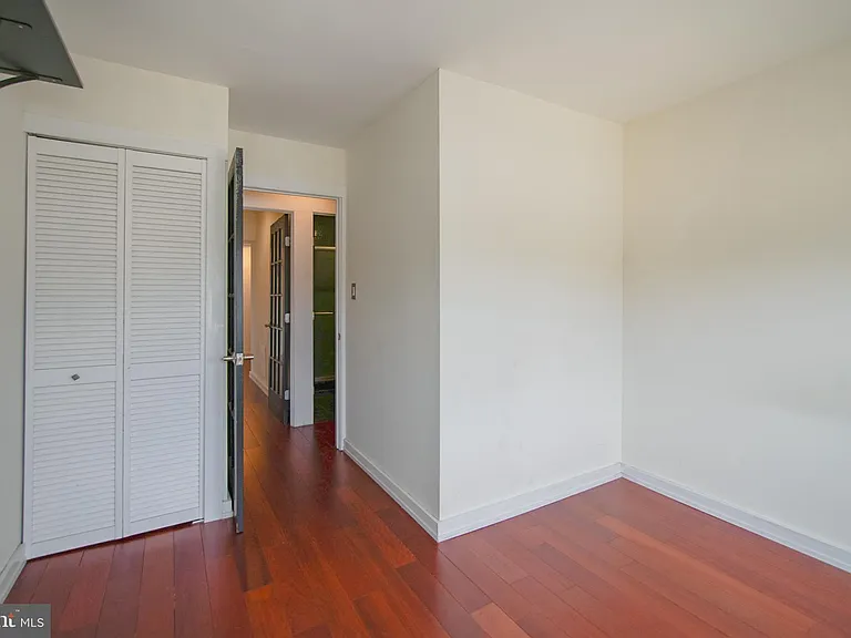 2619 South St #3 — Photo 6