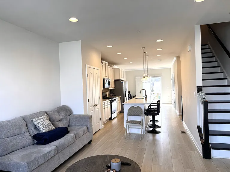 8807 Merriweather Ln — Photo 9