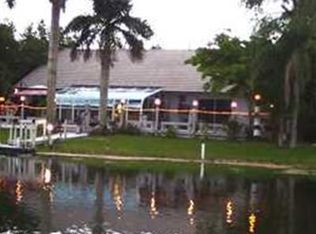 16393 NW 11th St, Pembroke Pines, FL 33028