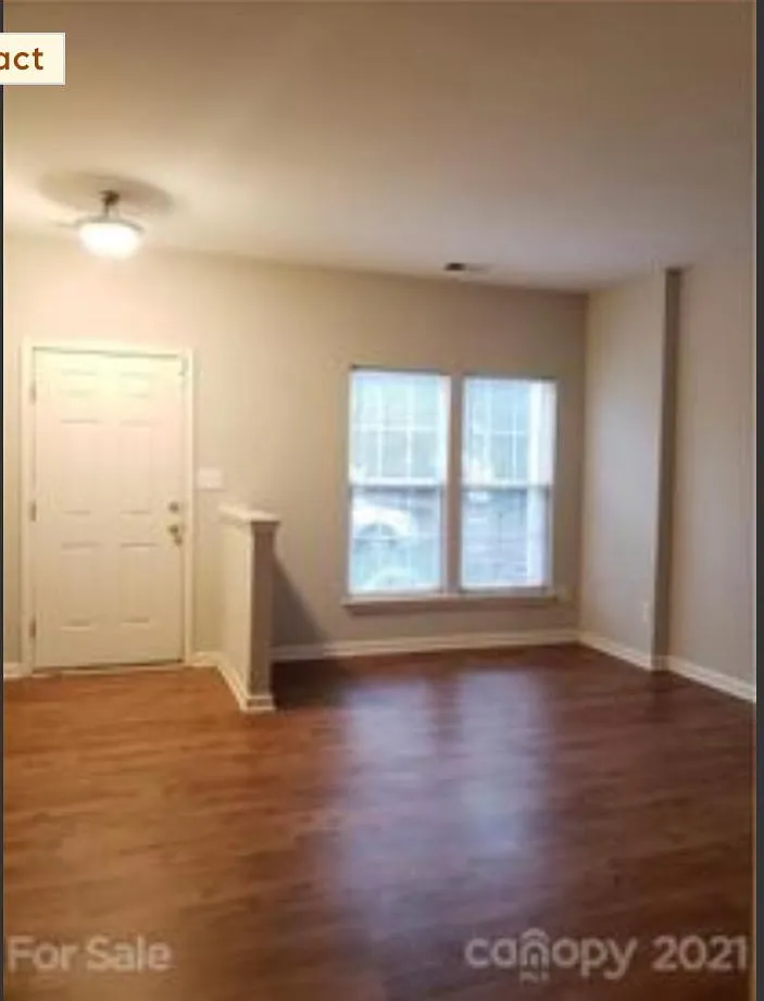 3 bed, 1800 sqft, $1,995 — Photo 3