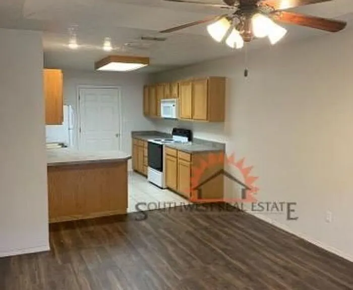 812 S Elgin Ave #2 — Photo 3