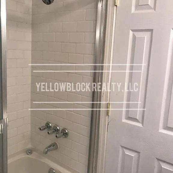 8207 Lydia Ave — Photo 10