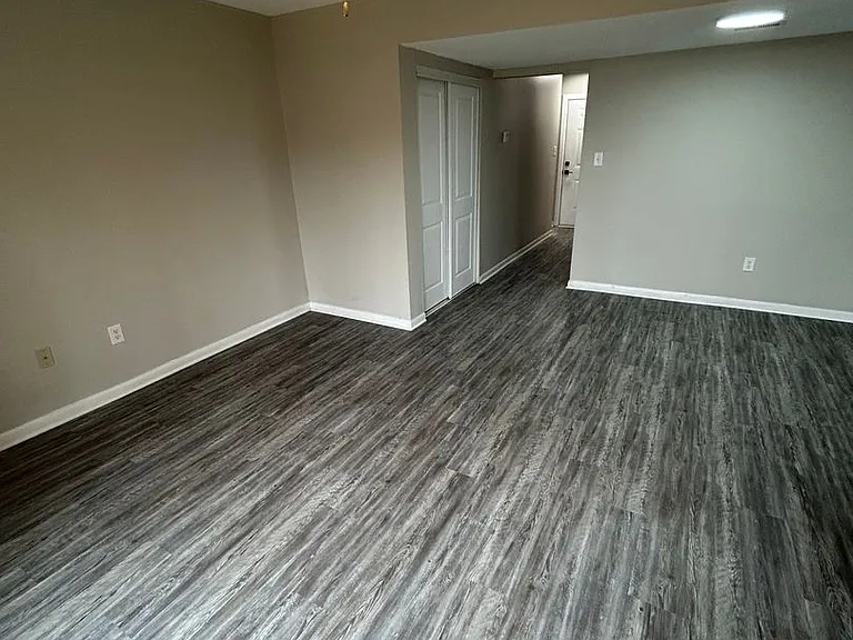 Deerridge Apartments — Photo 12