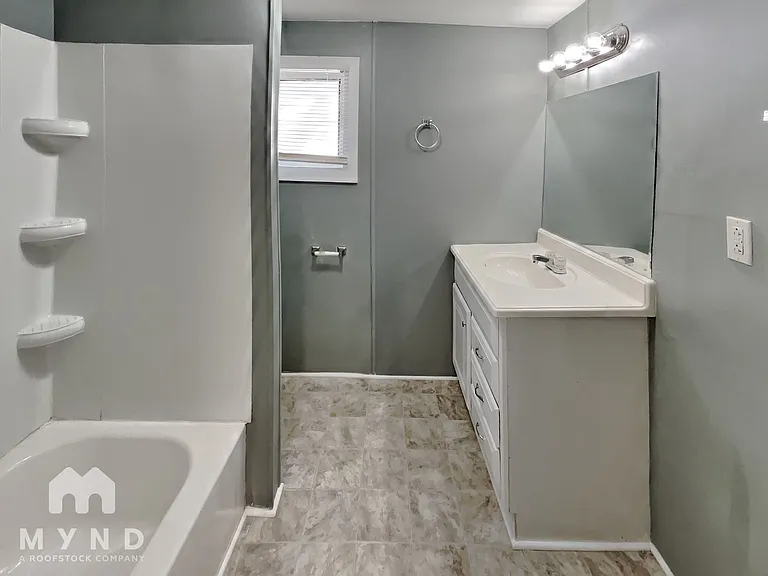 511 N Taylor St — Photo 13