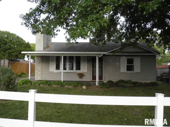 7107 Volquardsen Ave, Davenport, IA 52806