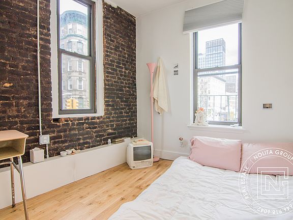 4th image of 58 Kenmare St #4ME