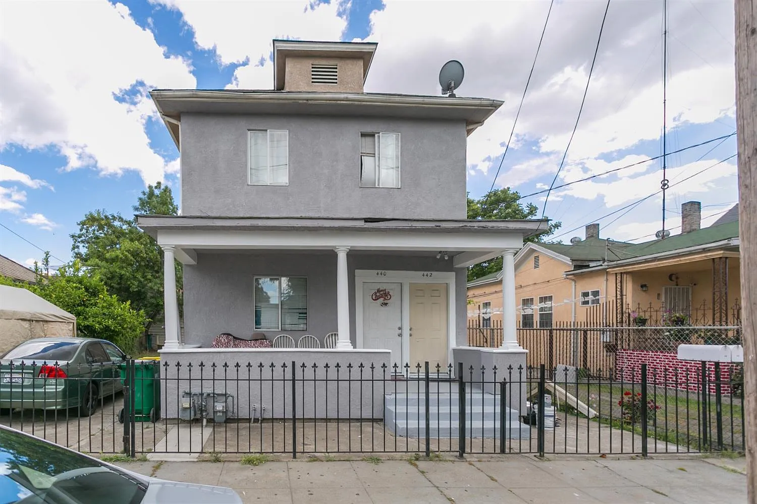 440 E Anderson St photo 1