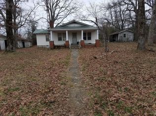 1511 Taylor Place Rd, Jamestown, TN 38556