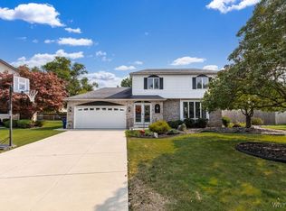 59 Westcliffe Dr, Amherst, NY 14228