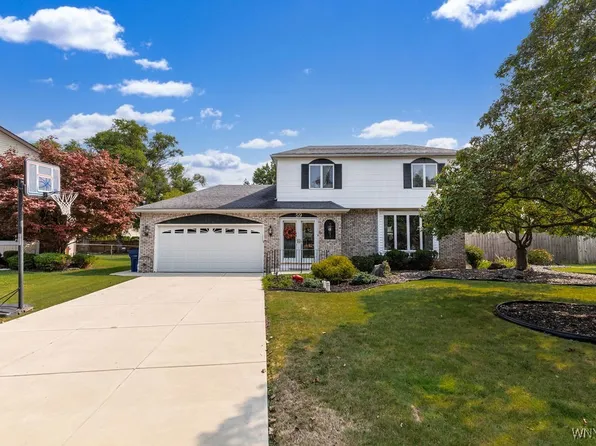 59 Westcliffe Dr, Amherst, NY 14228