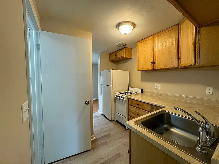 82 Harvard St — Photo 7