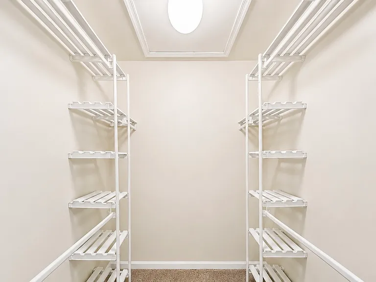 90 Bayberry Ct — Photo 10